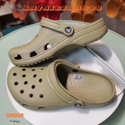 Croc Clásico Zueco Sin Cordones Unisex Zapato Ultra Ligero Respetuoso con el Agua Sandalias Playa Foto 1 de 4