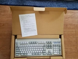Topre REALFORCE 106S-LA0200 Tastiera Layout Giapponese Leggera USB Conver... - Foto 1 di 12