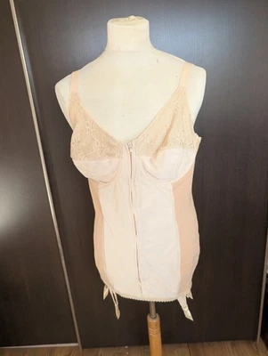 Combiné gaine porte jarretelle, bas nylon vintage, Extase Paris, burlesque, 115B - Photo 1/4