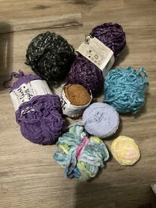 Gemischtes Garn Konvolut. Verschiedene Gewichte/Farben/Texturen. Konvolut 8 Stück. - Bild 1 von 1