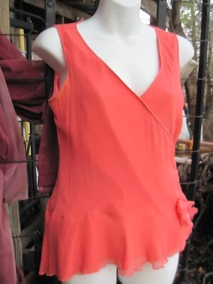 Blusa Spenser Jeremy S Rosa Melocotón Seda Top Camisa Flor Acento Prendedor Cruz Sedosa Foto 1 de 4