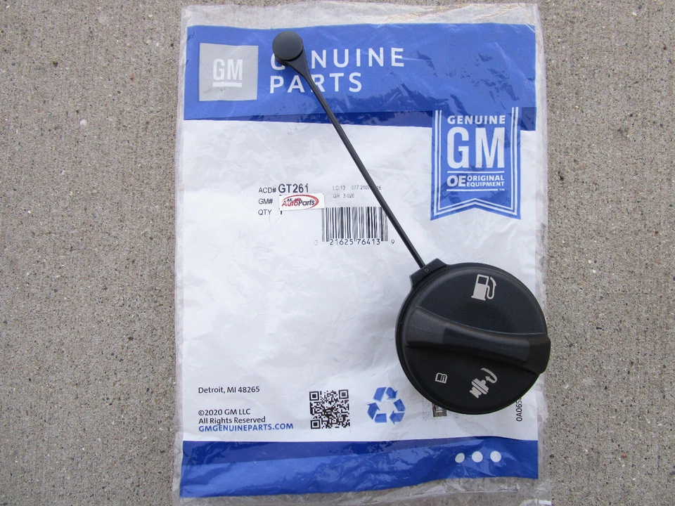 98 - 05 BUICK PARK AVENUE FUEL GAS TANK FILLER CAP WITH TETHER OEM BRAND NEW - Image 1 of 4