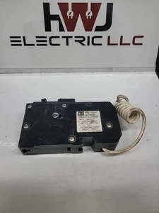 Cutler Hammer CH115AF, EATON BR115AF 15A 1Pole Arc Fault Circuit Breaker - Picture 1 of 4