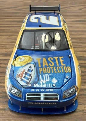 Tapa protectora de sabor Miller Lite 2009 Kurt Busch #2 escala 1/24 diecast Foto 1 de 4