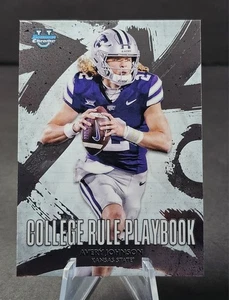 2025 Bowman U Chrome Avery Johnson #CRP-1 College Rule Playbook Kansas State  - Bild 1 von 2