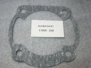 JUNTA BASE DEL CILINDRO KAWASAKI KH400 S3 MACH 1974-1978 AHRMA NUEVO DE LOTE ANTIGUO FABRICANTE DE EQUIPOS ORIGINALES 11009-036 - Imagen 1 de 1