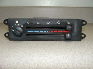 97 98 1997 1998 JEEP WRANGLER HEATER CLIMATE TEMPERATURE CONTROL WITHOUT AC - Picture 1 of 3