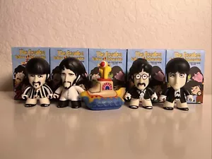 The Beatles Titans 5 Mini Figures w Yellow Submarine John Paul Ringo George - Picture 1 of 8