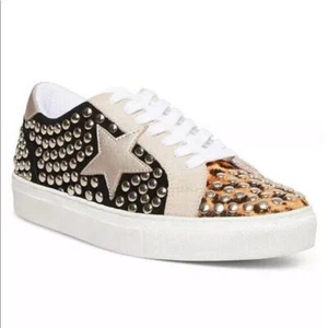 Steve Madden Turner Studded Star Sneaker | Animal Print Calf Hair | Ladies 7.5 - Picture 1 of 8