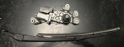 2011-2020 Toyota Sienna Rear Tailgate Liftgate Wiper Motor Assembly - Image 1 of 3