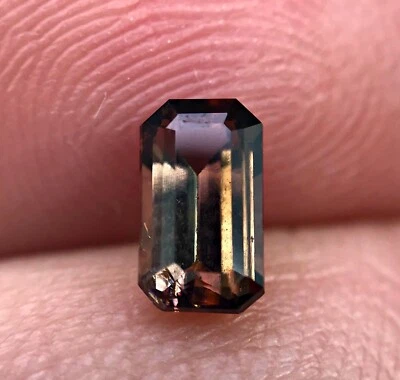 0.84 CT Axinite cut gemstone from Pakistan - Image 1 of 4