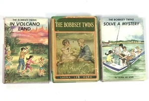Vintage BOBBSEY TWINS Book Lot by Laura Lee Hope Merry Days, Volcano, Solve - Imagen 1 de 11