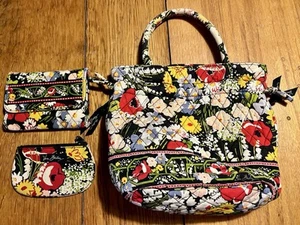 Bolso de Mano Vera Bradley Pequeño, Cartera Triple y Monedero Poppy Fields Retirado 2011 - Imagen 1 de 11