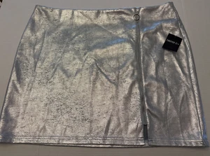 Forever 21 Womens Plus Queen Size 3X Short Silver Skirt New with Tag 42" Waist - Picture 1 of 8