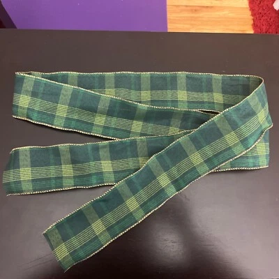 Corbata gruesa de cinta a cuadros verde con borde dorado de 5 pies de largo X 2,5 pulgadas de ancho Foto 1 de 2