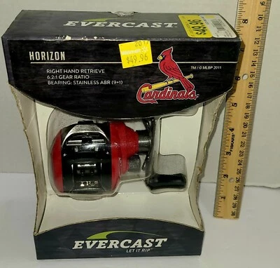 Carrete de pesca Evercast Let it Rip Cardinals mano derecha recuperar daños menores en la caja Foto 1 de 4