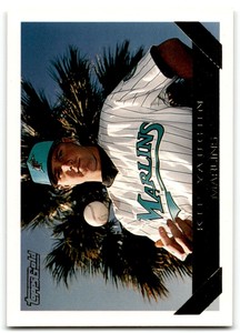 1993 Topps Gold Kip Yaughn Rookie Florida Marlins #669