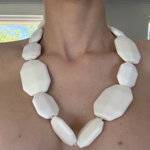 Vintage White Chunky Beaded Necklace 69 cm Stone-Look Retro - Bild 1 von 2