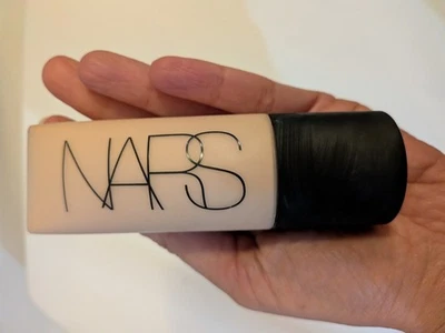 NARS Soft Matte Complete Foundation Mont Blanc Light 2 45ml - Bild 1 von 2
