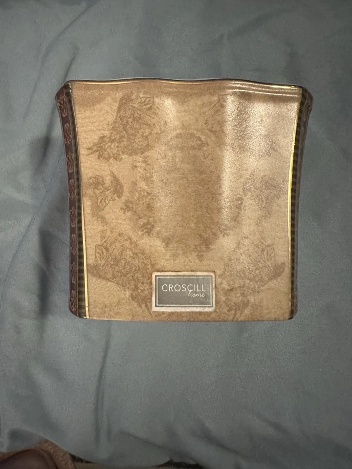 Croscill Hogar Baño Cepillo de Dientes Accesorio Borde Dorado Esquinas Beige Crema Foto 1 de 4