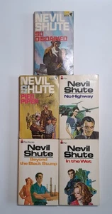 5 Nevil Shute Paperbacks -1970s Pan Books Paperbacks - Foto 1 di 21