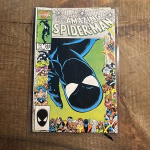 Amazing Spider-Man #282 - Cubierta de marco 25 aniversario - Imagen 1 de 2