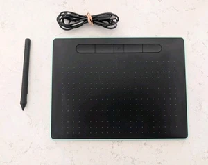 Tablette de dessin graphique Wacom Intuos Medium Bluetooth, pistache + stylo - Photo 1/3