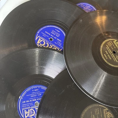 Lot of 6 "Old" Bing Crosby Records Shellac 78 rpm Decca & Brunswick 10" - Image 1 of 4