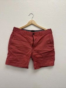 Men's J.Crew pink outdoor Shorts Casual Preppy size 32 - Picture 1 of 3