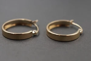 Pendientes de aro abragie de luz lisa de oro amarillo liso de 14 K de 3 mm. Hombres, mujeres y niños - Imagen 1 de 8