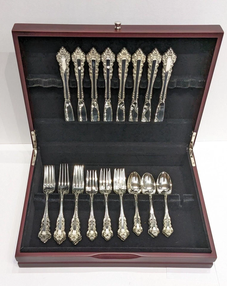 Medici gorham 1971 sterling silver service for 8, 32 pcs with new storage chest - Image 1 of 4