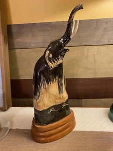 Vintage handgeschnitzte Rinderhorn Elefant Skulptur auf Holzsockel montiert 9,25" - Bild 1 von 9