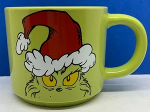 Taza verde Dr. Seuss Enterprises The Grinch 2023 - Imagen 1 de 4