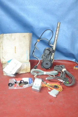 NOS 1982-88 Monte Carlo El Camino Power Antenna Kit GM 22062604 Camaro Trans Am - Image 1 of 4