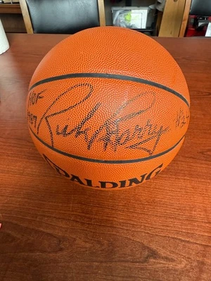 RICK BERRY (Sacramento Kings) Signed Basket Ball Beckett Authenticated - Image 1 of 4
