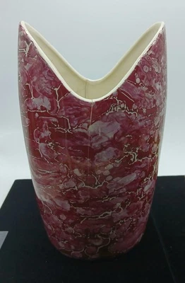 🎄Vintage McCoy Pottery Red MCM Vase - Image 1 of 4