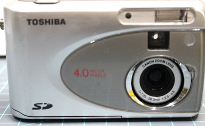 Câmera Toshiba PDR 4300 4.0 mega pixels - Imagem 1 de 4