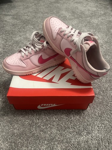 Taglia 5.5 (GS) Nike Dunk Low Triple Pink