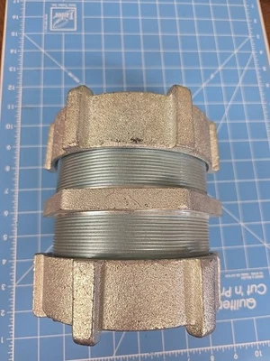 4" Ridgid Compression Coupling - Image 1 of 3