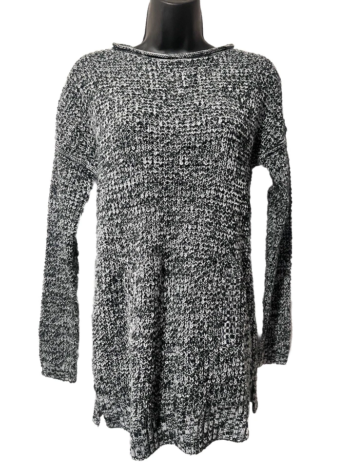 Sweater Shirt Daisy Fuentes Top Medium Salt Pepper Women Clothing - Image 1 of 4