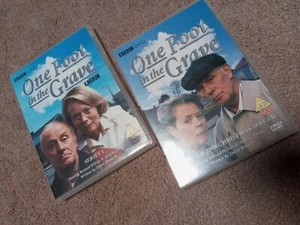 One Foot In The Grave DVD Serie 1 & 2 PAL Regionen 2 + 4 - Bild 1 von 3