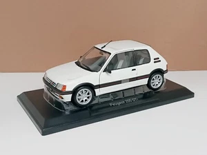 Peugeot 205 Gti 1.9 1989 weiß 1/18 Norev - Bild 1 von 3