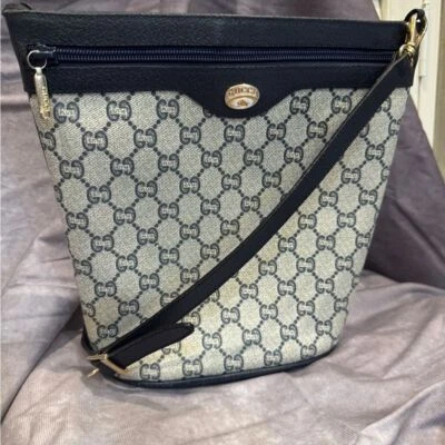 Raro Encontrar Gucci plus cubo azul marino, ¡Bolso Bandolera!! Foto 1 de 4