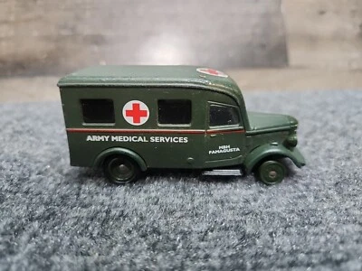 Days Gone Vanguards 64003 1950 Bedford Army Ambulance Green - Image 1 of 4