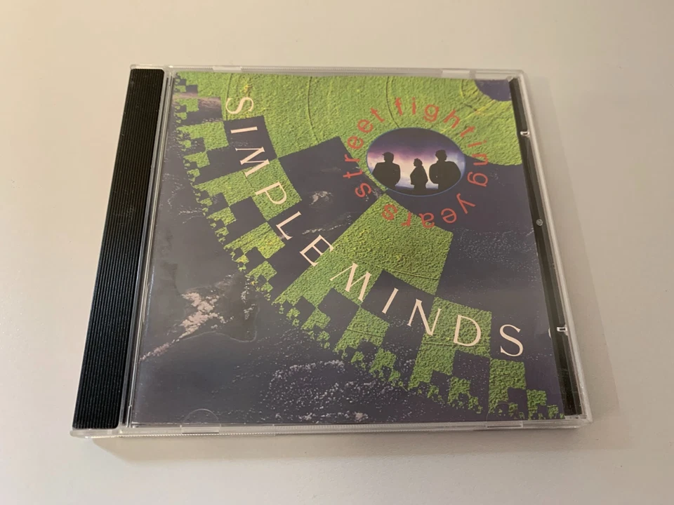 Simple Minds –  Street Fighting Years - CD Album © 1989/9? - 00777 7 86443 2 3 - Bild 1 von 1