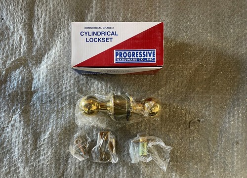 Foto 1 di 4