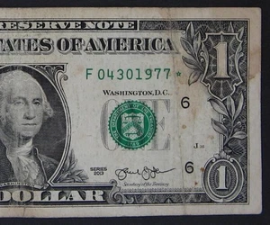 2013 $1 (ONE DOLLAR) - STAR NOTE - "F" - ANNIVERSARY, BIRTHDAY, DEATH - 1977 - Picture 1 of 3