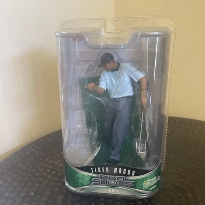 Tiger Woods MASTERS WINNER Upper Deck PGA PRO SHOTS Golf Pro NIKE ACTION FIGURE - Image 1 of 4