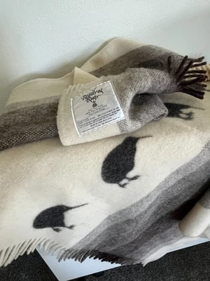 Alfombra Regalyne 100% Lana Nueva Zelanda Kiwi Pájaros 55 x 36" Flecos Manta Tiro Foto 1 de 4