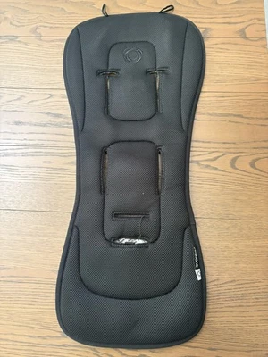 Forro de asiento Bugaboo Dual Comfort, totalmente reversible, negro medianoche Foto 1 de 2